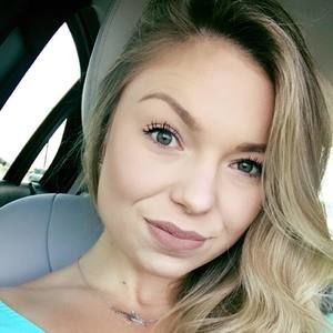 Meet your Posher, Heleigh